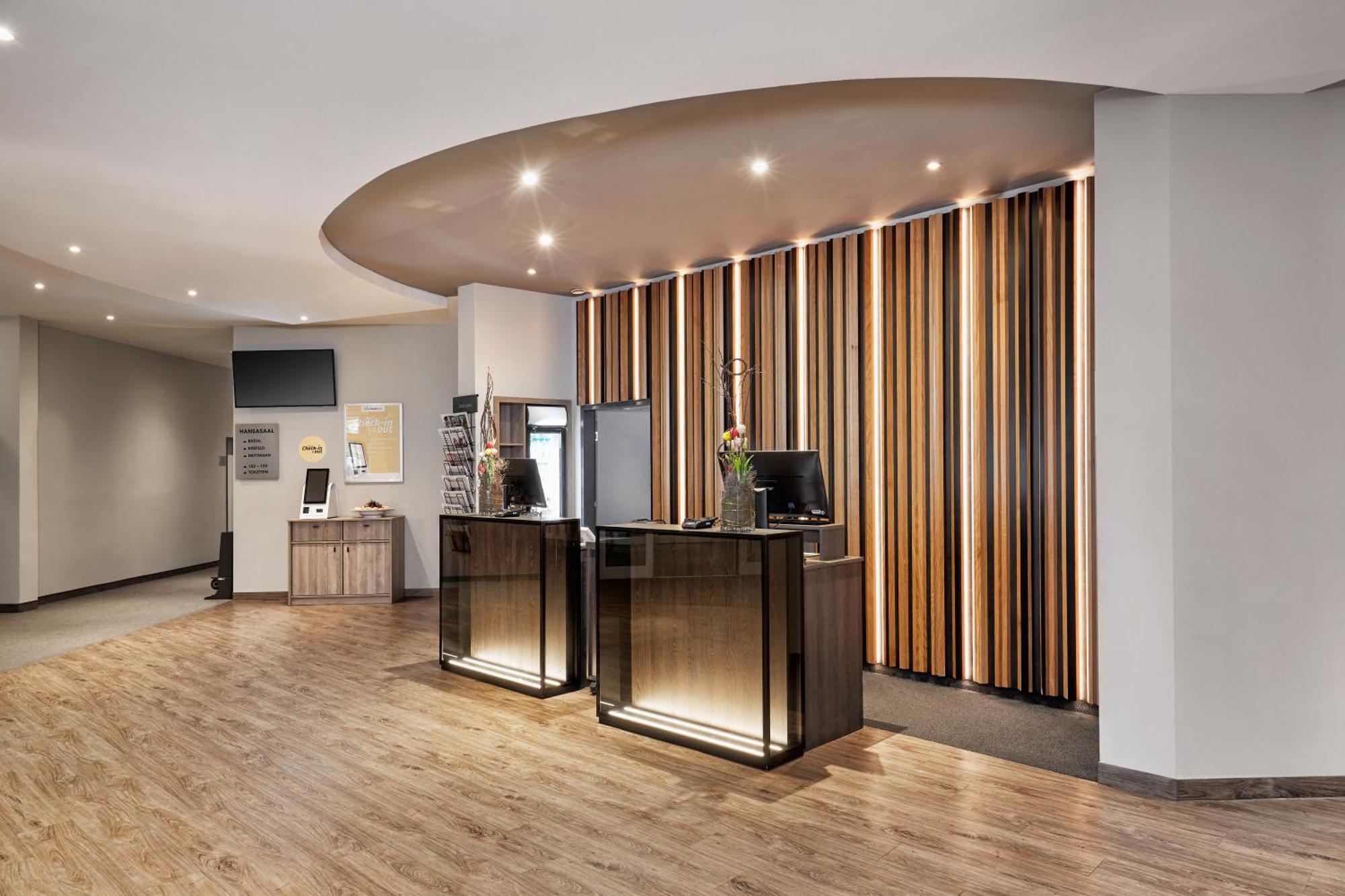 H+ Hotel Koeln Huerth Bagian luar foto